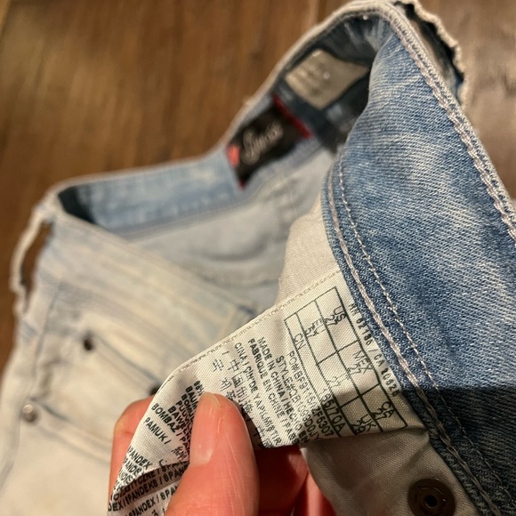 Light blue overalls and GUESS jeans in light blue - Picture 10 of 10